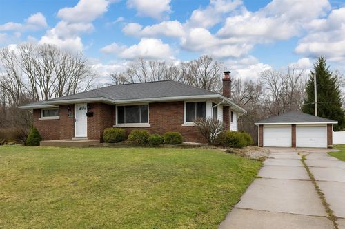 211 39th St, Erie, PA, 16504-2001 | Card Image