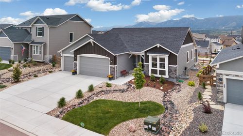 16840 New Autumn Dr, Monument, CO, 80132-9284 | Card Image