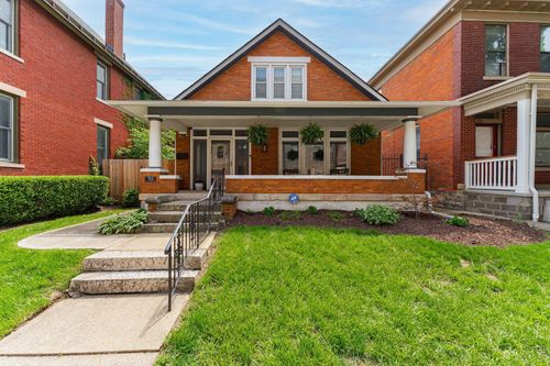 911 Oak St, Columbus, OH, 43205-1204 | Card Image