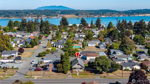 1616 12th St, Anacortes, WA, 98221-2113 | Card Image
