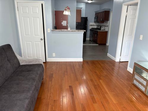 5-33 Emerson Ave, Jersey City, NJ, 07306-6954 | Card Image