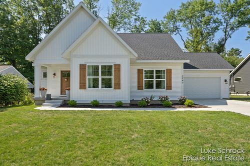 3240 Midland Dr Se, Grand Rapids, MI, 49546-2120 | Card Image