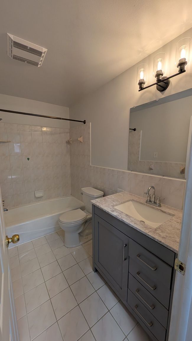 14590 Ford Ave, House other with 3 bedrooms, 3 bathrooms and null parking in Allen Park MI | Image 15