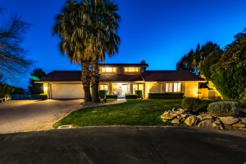 2832 Woodbury Cir, St. George, UT, 84790-7653 | Card Image