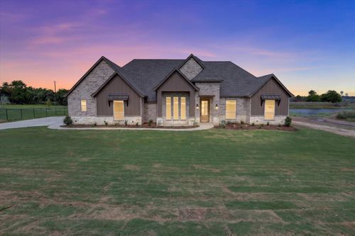 471 Red Bird Dr, Springtown, TX, 76082-2942 | Card Image
