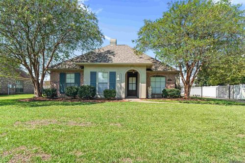 6685 Windwood Dr, Zachary, LA, 70791-2665 | Card Image