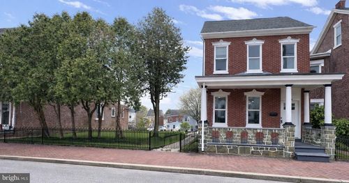 26 E 5th St, POTTSTOWN, PA, 19464-5222 | Card Image