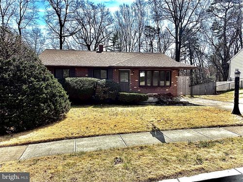 545 Crestpark Dr, GLEN BURNIE, MD, 21061-5101 | Card Image
