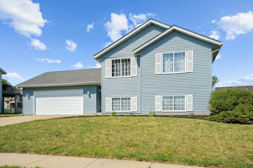 1270 Pine Ridge Dr Ne, Pine Island, MN, 55963-7590 | Card Image