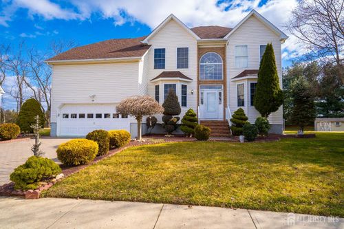 44 Lexington Rd, MONMOUTH JUNCTION, NJ, 08852-3086 | Card Image