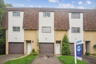 12 - 36 Greendale Dr, Condo with 3 bedrooms, 2 bathrooms and 2 parking in Hamilton ON | Image 2