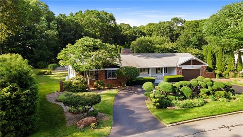 20 Oak Dell Circle, East Greenwich, RI, 02818 | Card Image