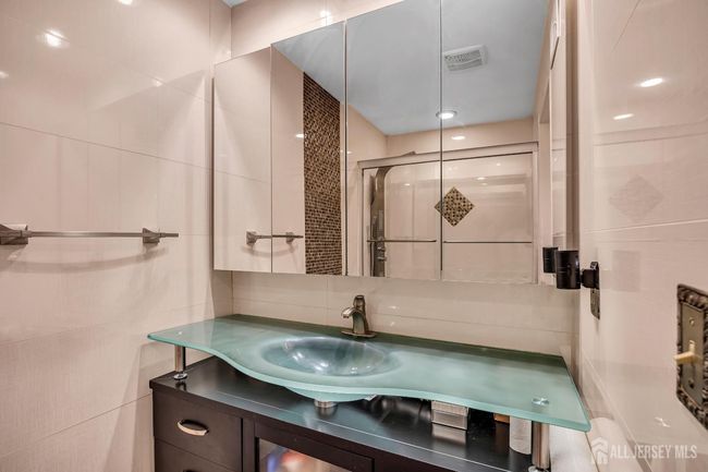 152 Redpine Loop, Townhouse with 3 bedrooms, 3 bathrooms and null parking in Old Bridge NJ | Image 14