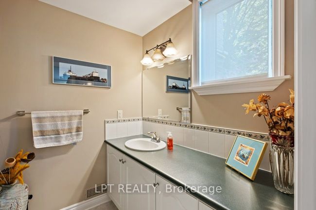 3909 Stone Point Rd, House other with 4 bedrooms, 4 bathrooms and 10 parking in Inverary ON | Image 42