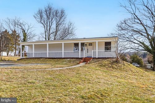 5717 Shaw Dr, FREDERICK, MD, 21704-6868 | Card Image