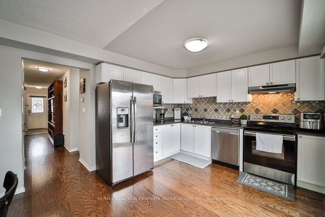 950 Taggart Cres, House other with 3 bedrooms, 3 bathrooms and 2 parking in Oshawa ON | Image 29
