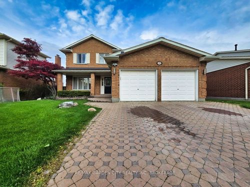 20 Consiglia Dr, St. Catharines, ON, L2S3M8 | Card Image