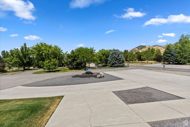 898 E 260 N, House other with 4 bedrooms, 5 bathrooms and 9 parking in Hyde Park UT | Image 4