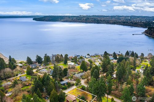 20325 81st Ave Sw, Vashon, WA, 98070-6249 | Card Image