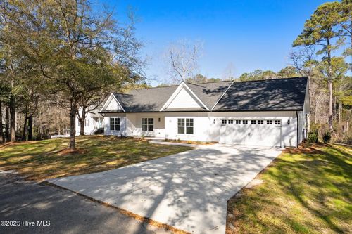 3086 River Hills Dr Sw, Shallotte, NC, 28470-5866 | Card Image