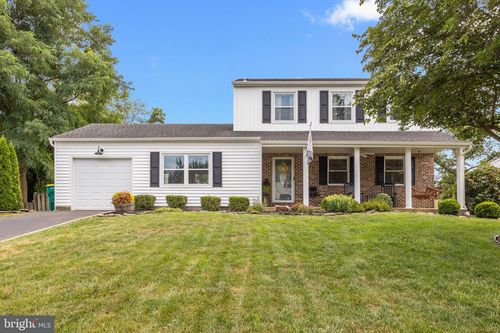 10 Alscot Cir, LANGHORNE, PA, 19047-2034 | Card Image