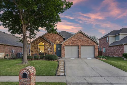 2424 Deerwood Dr, Little Elm, TX, 75068-6635 | Card Image