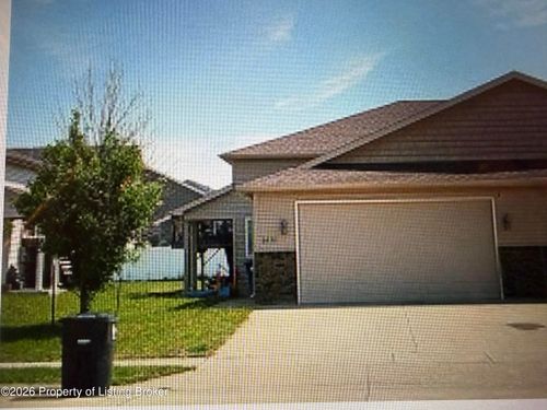 2630 Dakota Blvd, Dickinson, ND, 58601-2508 | Card Image