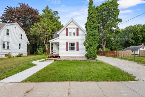 717 4th Street, DE PERE, WI, 54115 | Card Image