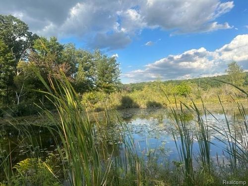 4886 Harding Ave, Clarkston, MI, 48346-3425 | Card Image