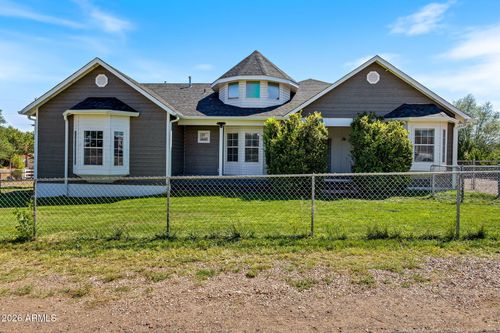 927 W Siesta Dr, Taylor, AZ, 85939-2615 | Card Image
