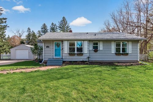 304 Lion Ln, Shoreview, MN, 55126-2158 | Card Image