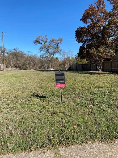 5104 Summerset Trl, Austin, TX, 78749-1334 | Card Image
