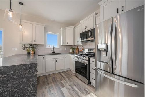 22903 W 72nd Ter, Shawnee, KS, 66227-2602 | Card Image