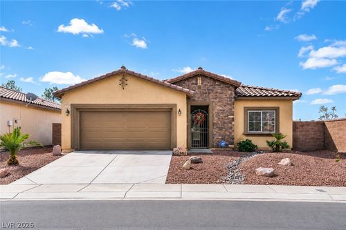5465 Finestra St, Pahrump, NV, 89061-7066 | Card Image
