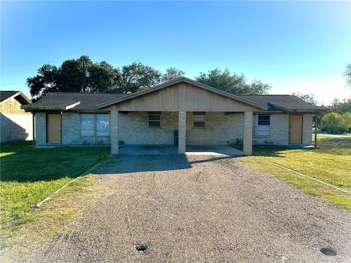 1b-1300 Johnson St, Woodsboro, TX, 78393-3657 | Card Image