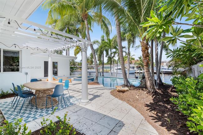 2513 Se 12 Th St, House other with 3 bedrooms, 3 bathrooms and null parking in Pompano Beach FL | Image 25