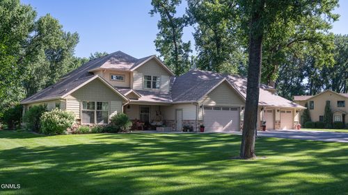 2160 Harbor Dr, Bismarck, ND, 58504-8912 | Card Image