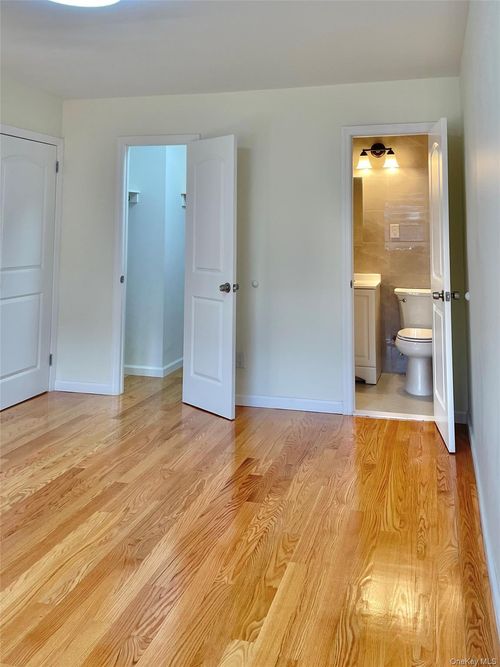 4322 213th St, Bayside, NY, 11361-2855 | Card Image