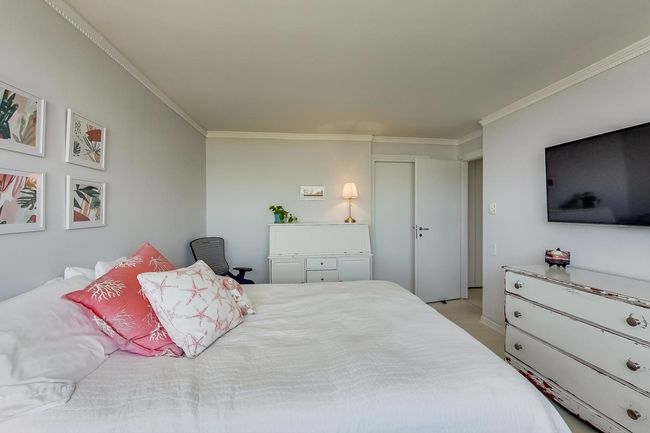 APT-28C - 5733 N Sheridan Rd, Home with 2 bedrooms, 2 bathrooms and 1 parking in Chicago IL | Image 24