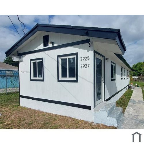 2927 Nw 60th St, Miami, FL, 33142-2256 | Card Image