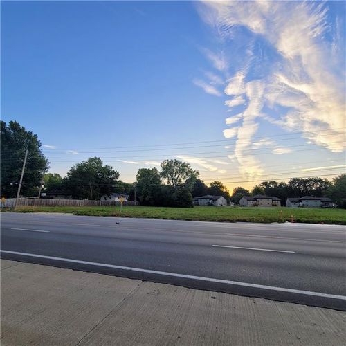 2168 State Route 7, Blue Springs, MO, 64014-1657 | Card Image