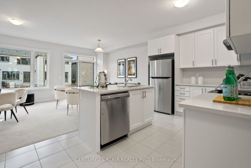 140 Corley St, Lindsay, ON, K9V6A1 | Card Image