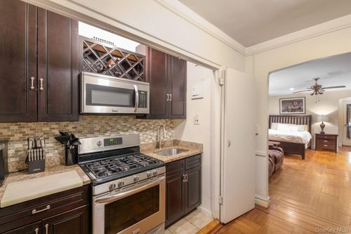 4j-860 Grand Concourse, Bronx, NY, 10451-2817 | Card Image