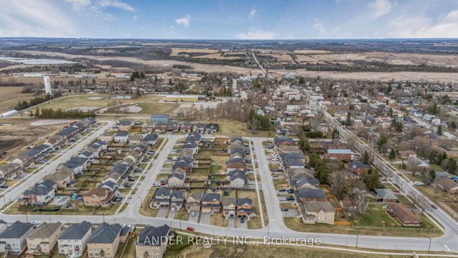 5 Sunderland Meadows Dr, House other with 3 bedrooms, 3 bathrooms and 2 parking in Brock ON | Image 30