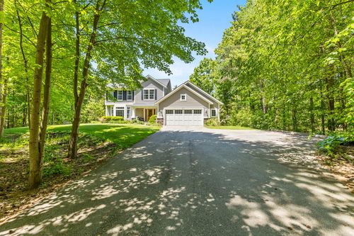 3977 Tall Grass East Ct, Holland, MI, 49424-5800 | Card Image