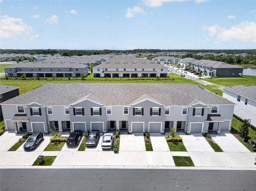 33028 Tulip Petal Ln, WESLEY CHAPEL, FL, 33545-5352 | Card Image