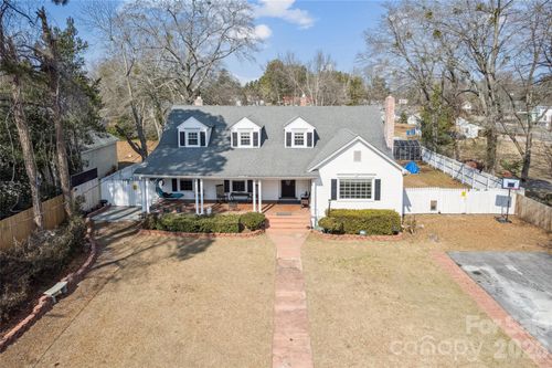 606 W Mcgregor St, Pageland, SC, 29728-2011 | Card Image