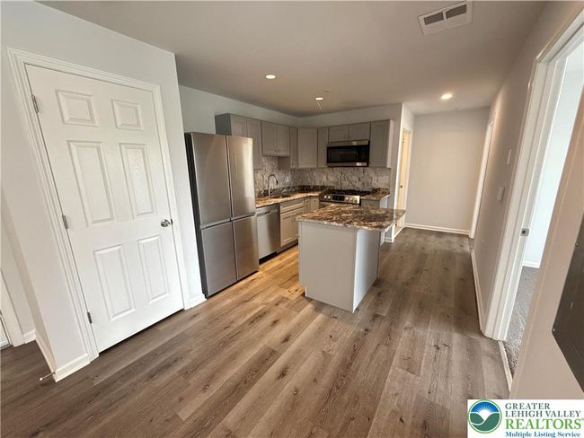203 - 938 E 4 Th St, Condo with 2 bedrooms, 1 bathrooms and null parking in BETHLEHEM PA | Image 18