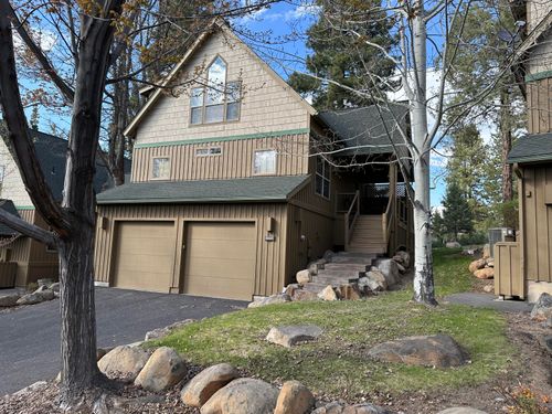 4645 Harrier Dr, Klamath Falls, OR, 97601-8584 | Card Image