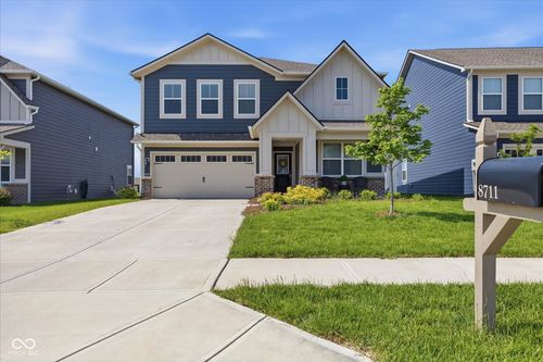 8711 Laurelton Pl, Brownsburg, IN, 46112-5809 | Card Image